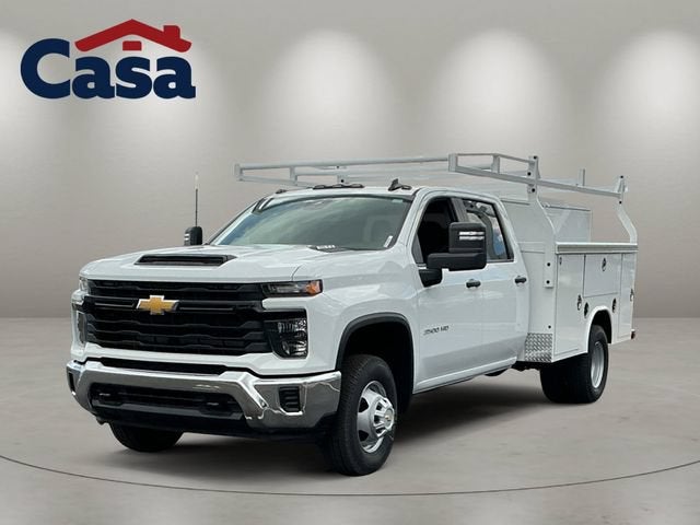 2026 Chevrolet Silverado 3500 HD Chassis Cab — side profile view